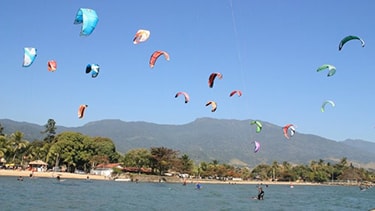 Kitesurf em Ilhabela (SP)