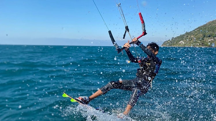 Onde praticar kitesurf no Brasil 