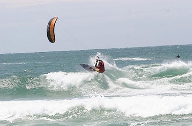 Onde praticar kitesurf no Brasil 